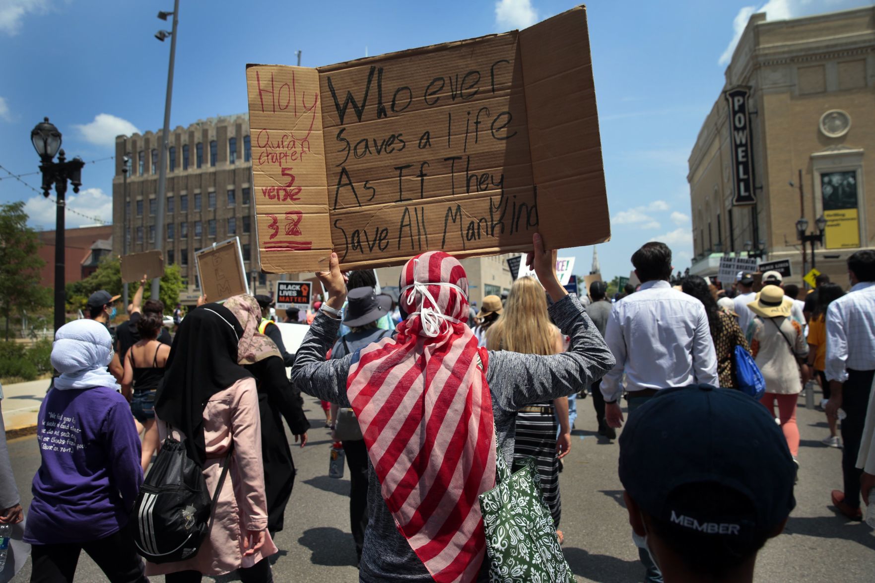 Muslims march mosque-to-mosque through Grand Center